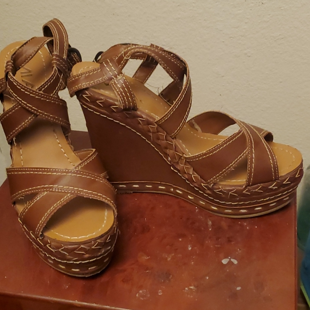 Wedges - Picture 3 of 5